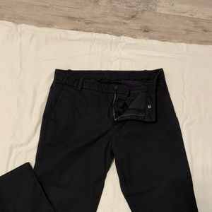 Lululemon Commission - 36 reg - Black
